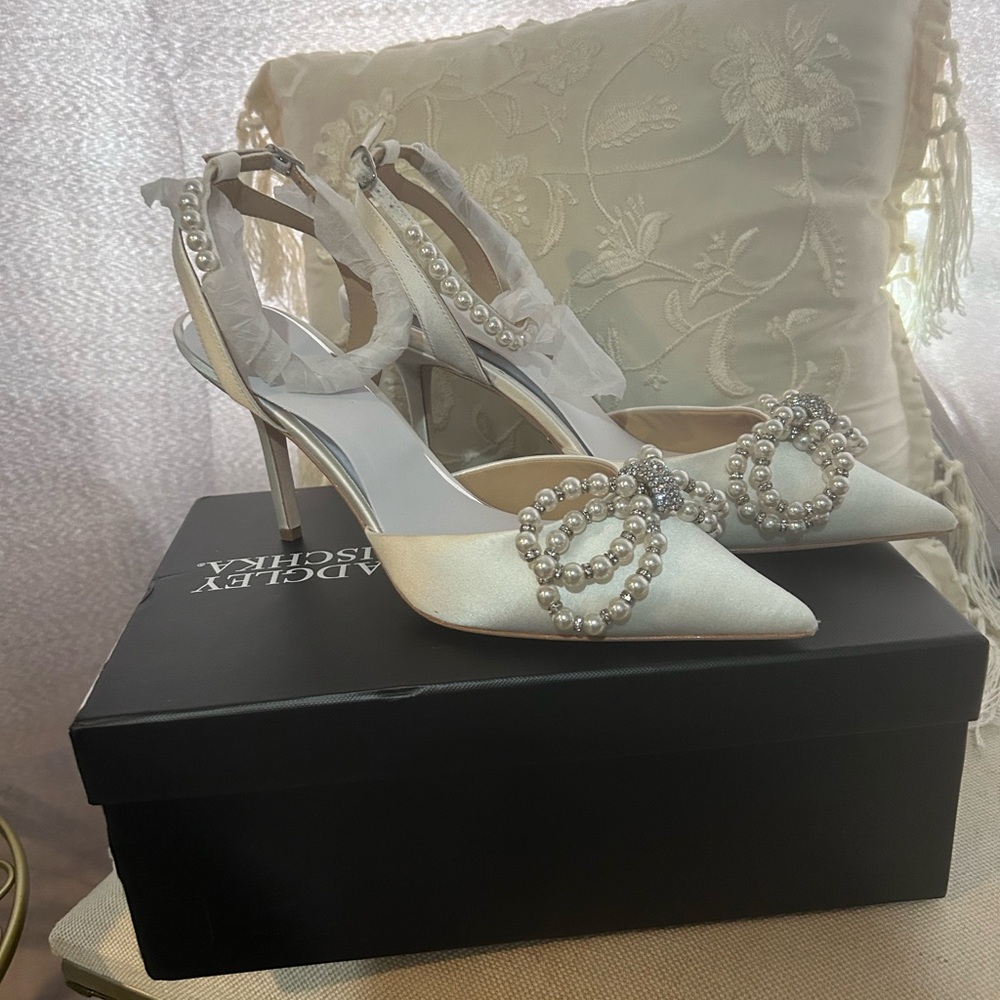 Elegant White Satin Heels with Pearl Embellishments